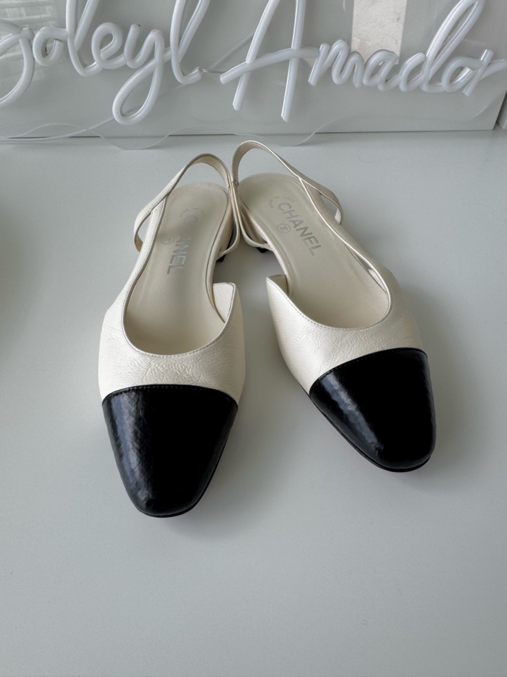 CHANEL Beige and Black Goatskin Slingback Flats - Picture 5 of 12